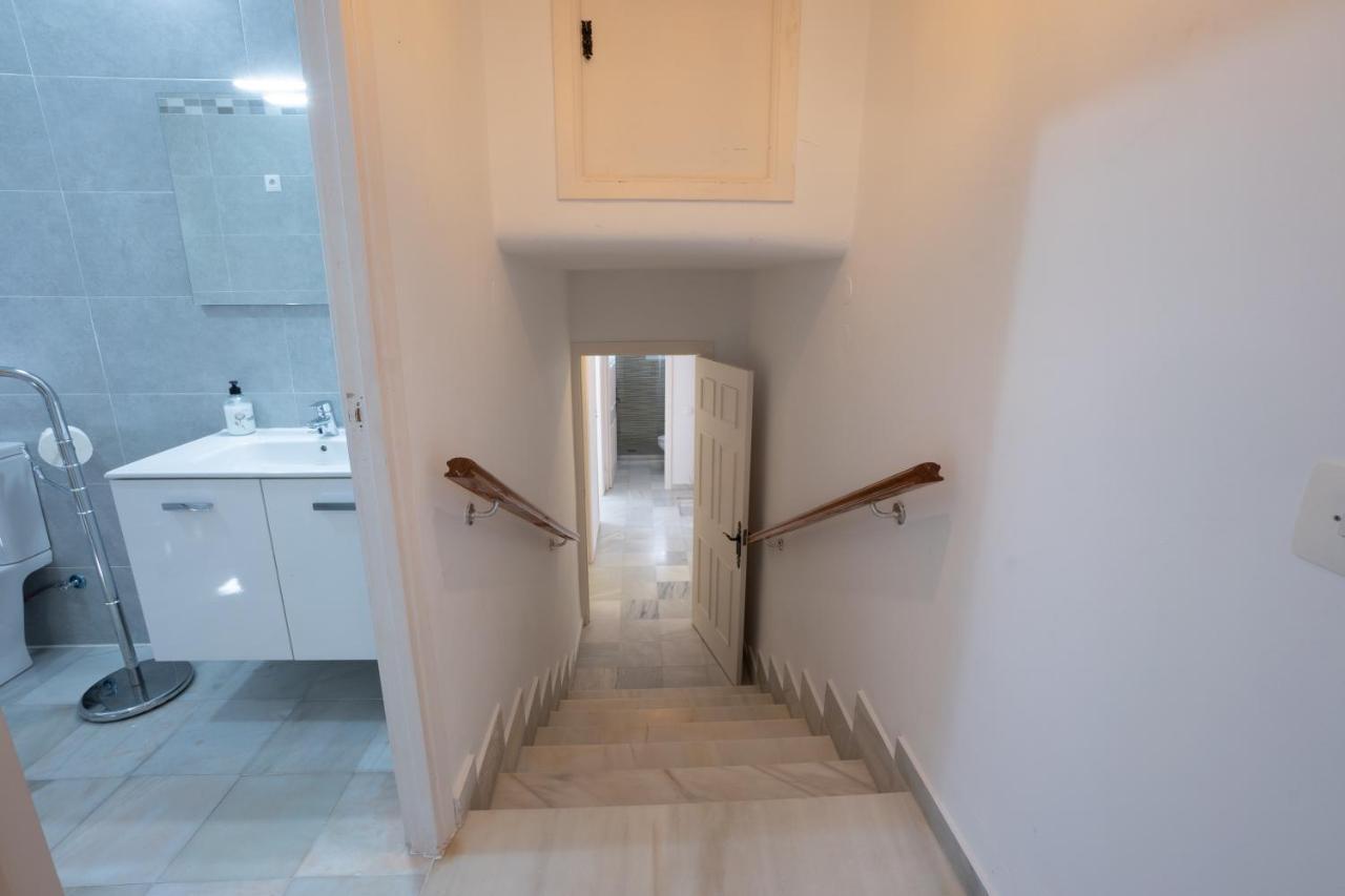 Private Heated Pool, Jacuzzi & 1225M2 Garden In Villa Cipreses Frigiliana Exterior photo