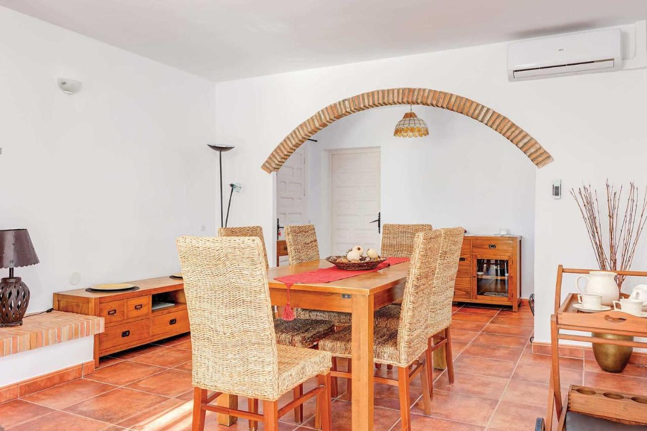 Private Heated Pool, Jacuzzi & 1225M2 Garden In Villa Cipreses Frigiliana Exterior photo