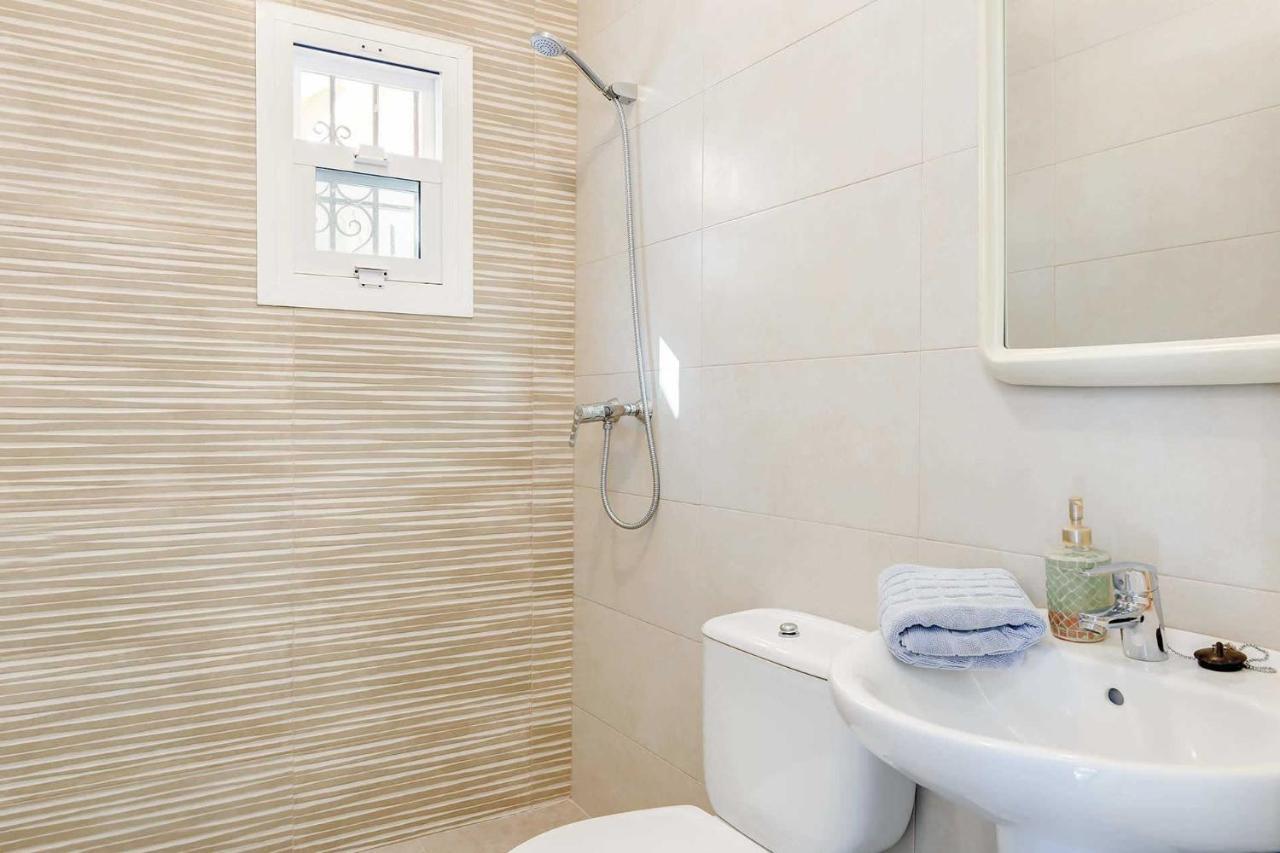 Private Heated Pool, Jacuzzi & 1225M2 Garden In Villa Cipreses Frigiliana Exterior photo